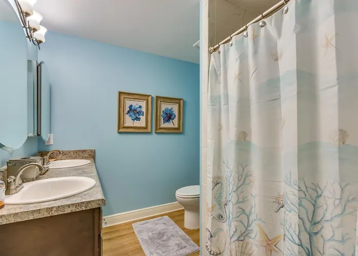 Holiday home Downtown Gem: Walk To Restaurants & Palafox St! Pensacola